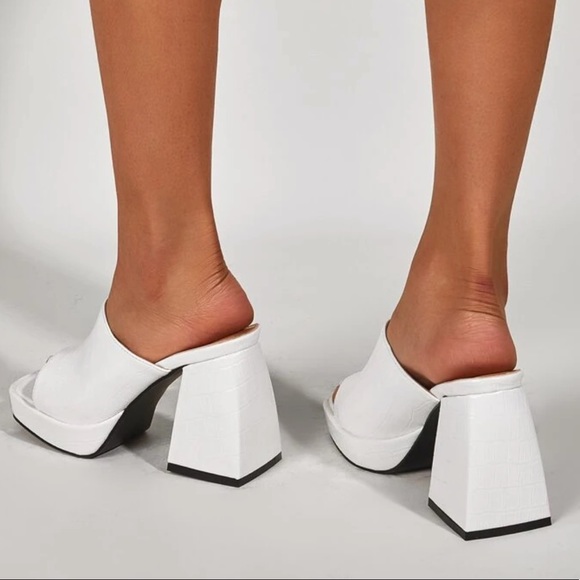 Croc Embossed Mule Sandal Heels - Picture 3 of 6